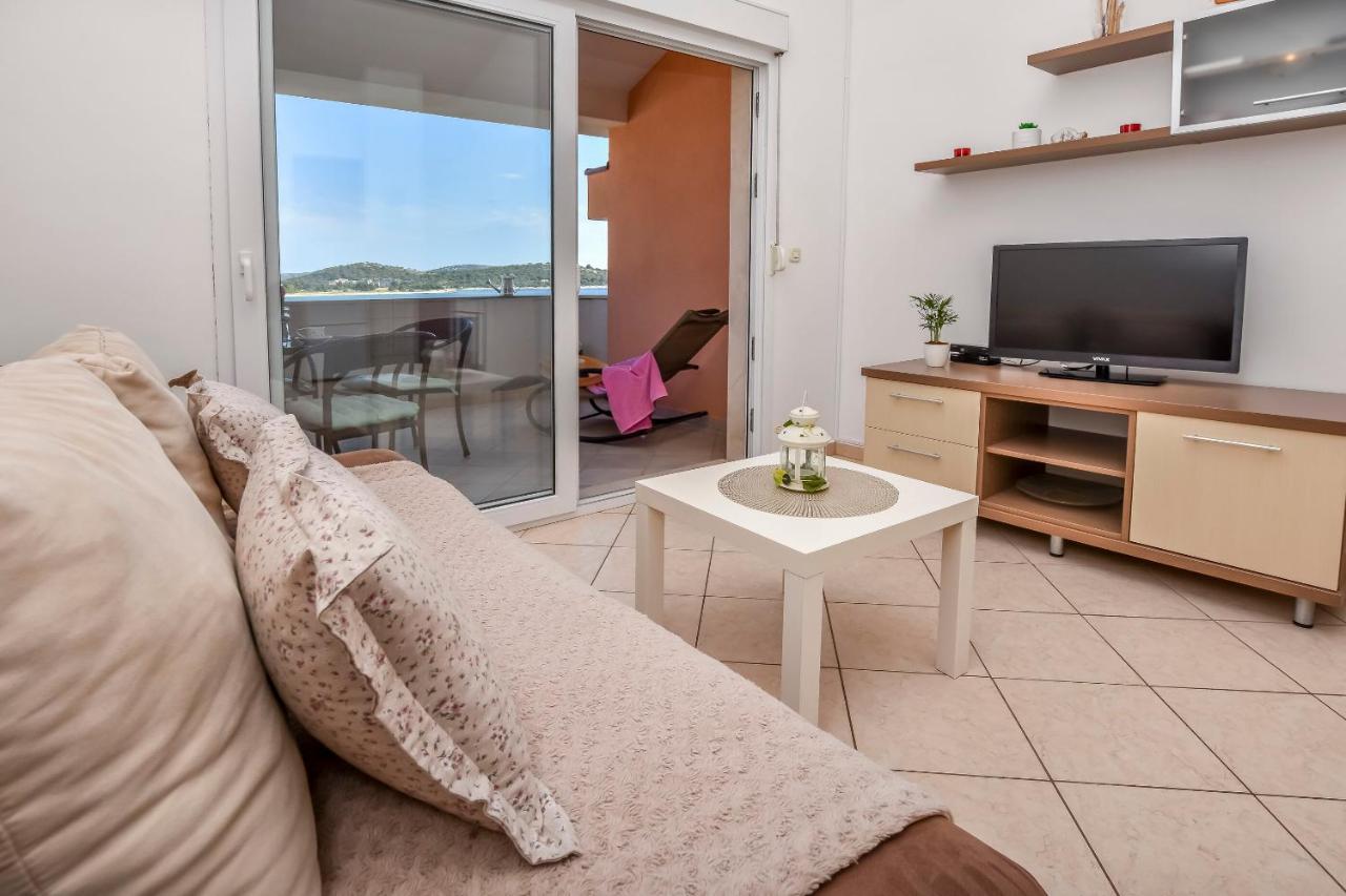 Apartments Anka 罗戈兹尼察 外观 照片